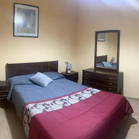 Arenales 8 Apartment *