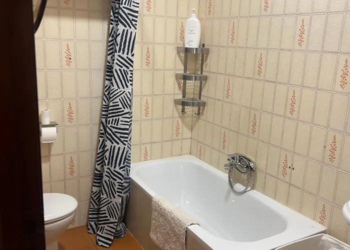 Renovado Arenales * 卡拉米尼亚尔镇